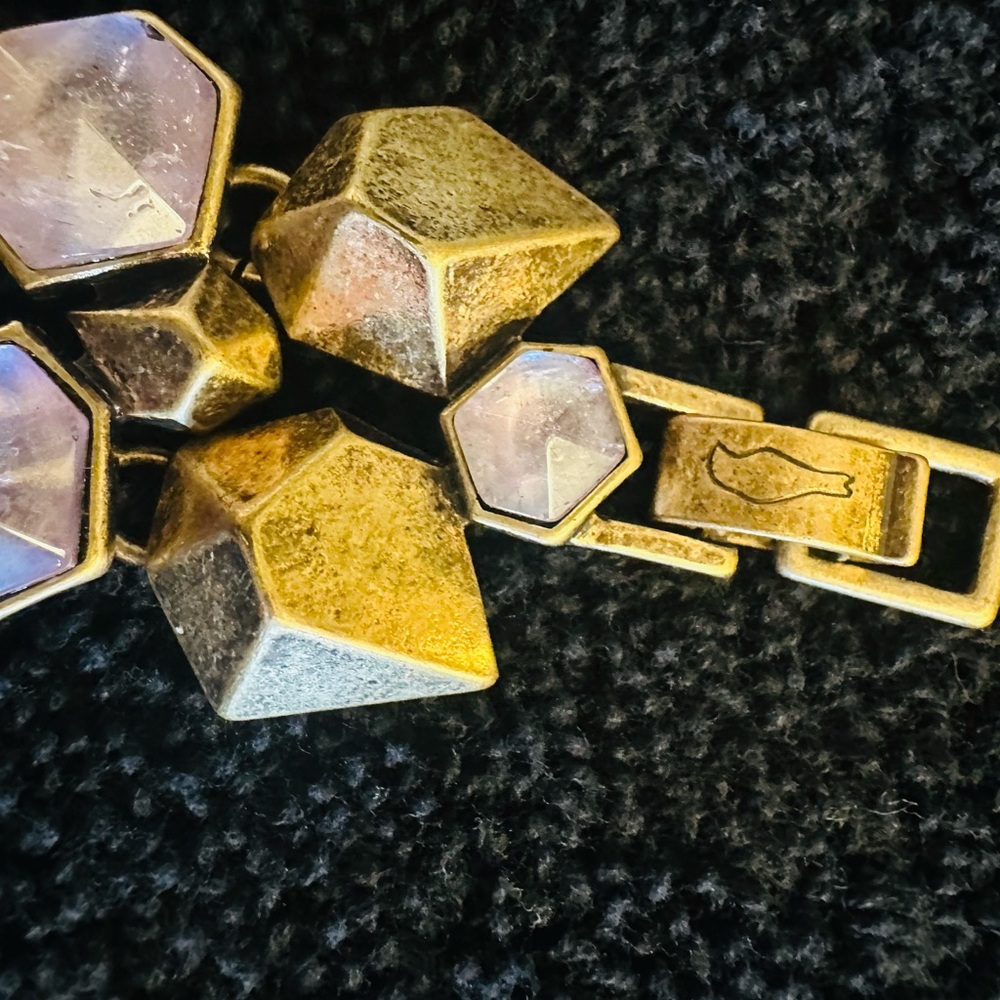 Chloe + Isabel Modern Purple and Brushed Gold-Tone Geometric Bracelet - Picture 7 of 9